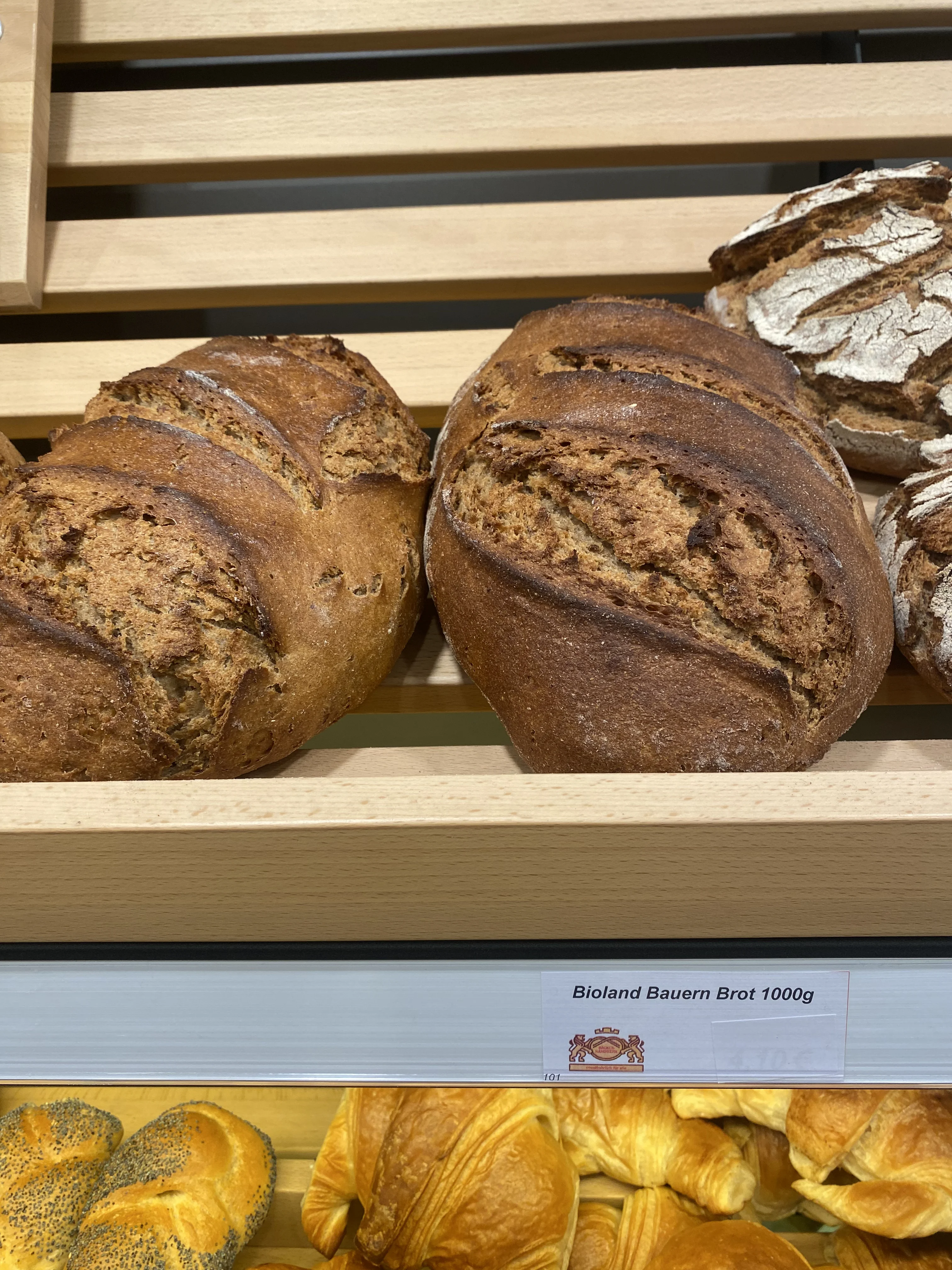 Frische Brötchen täglich im Frohnatur Dorfladen Marktgraitz
